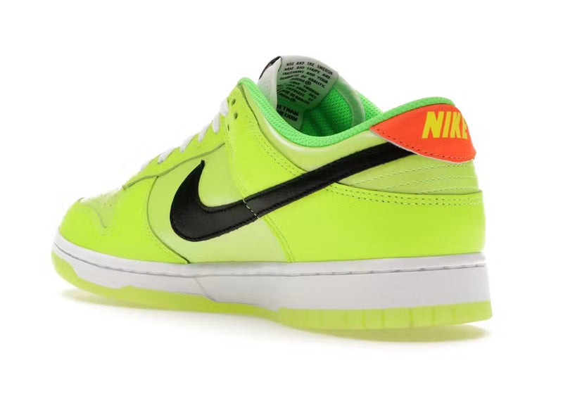 Nike Dunk Low SE Splash Volt